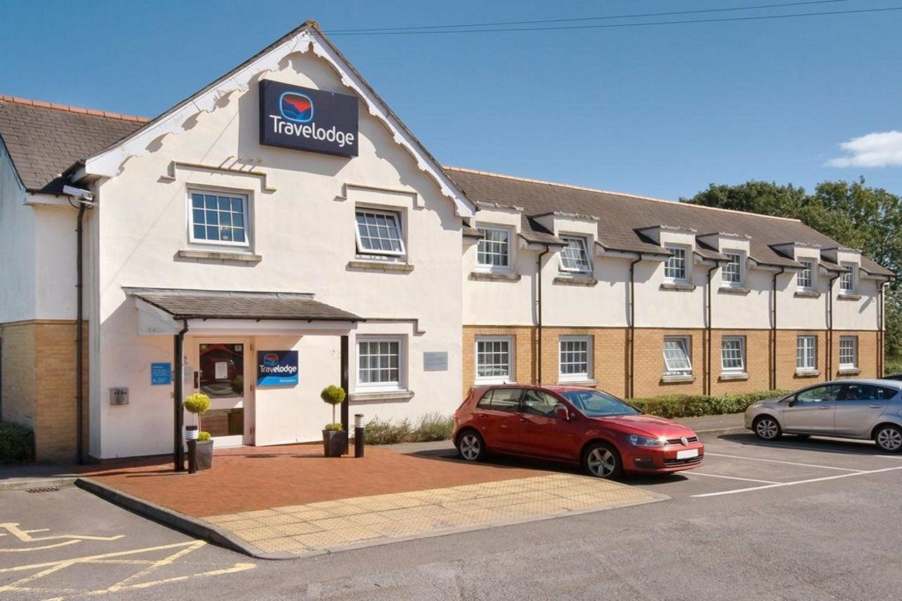 Travelodge Cardiff Airport Kültér fotó